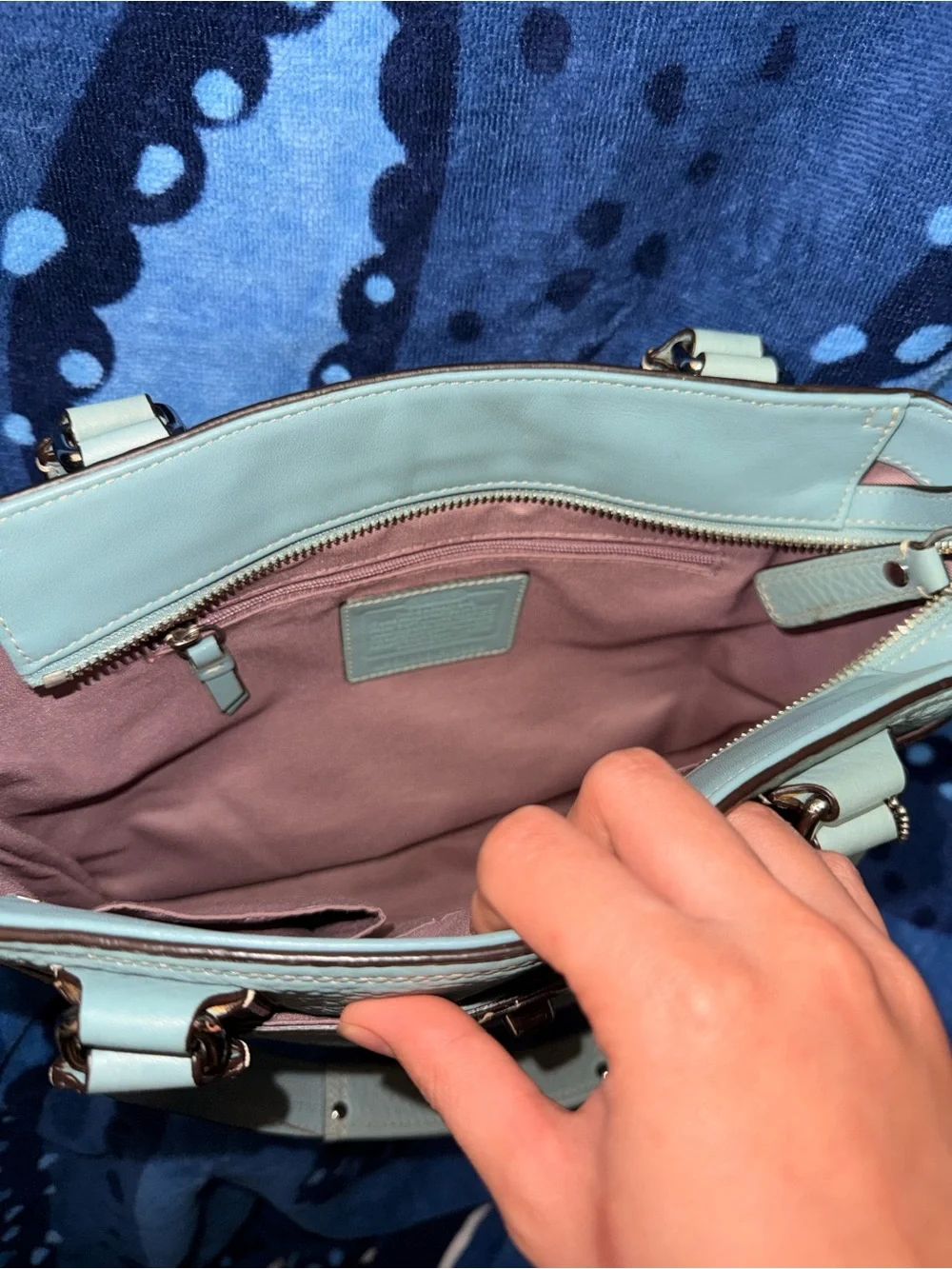 Coach Hampton Turnlock Tote Bag Pebbled Leather